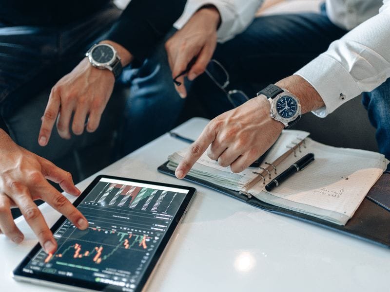 Tren Investasi 2025: Saham, Kripto, atau Emas?