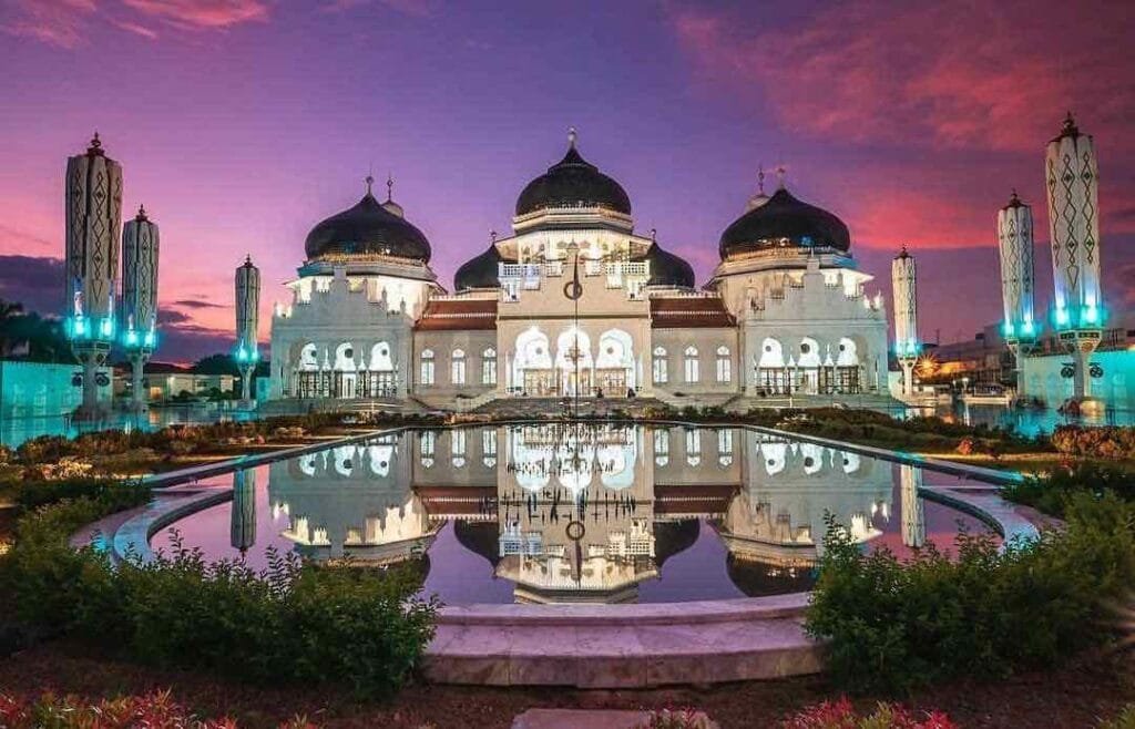 wisata religi di indonesia