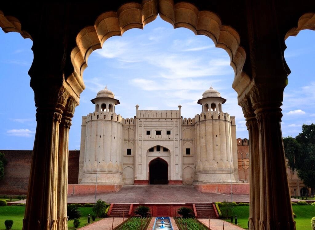 sejarah Lahore dan benteng