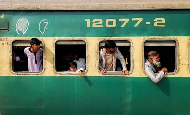 backpacker pakistan aman