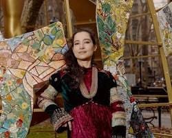 Karya seni miniatur kontemporer oleh seniman Shahzia Sikander yang memadukan tradisi dan modernitas