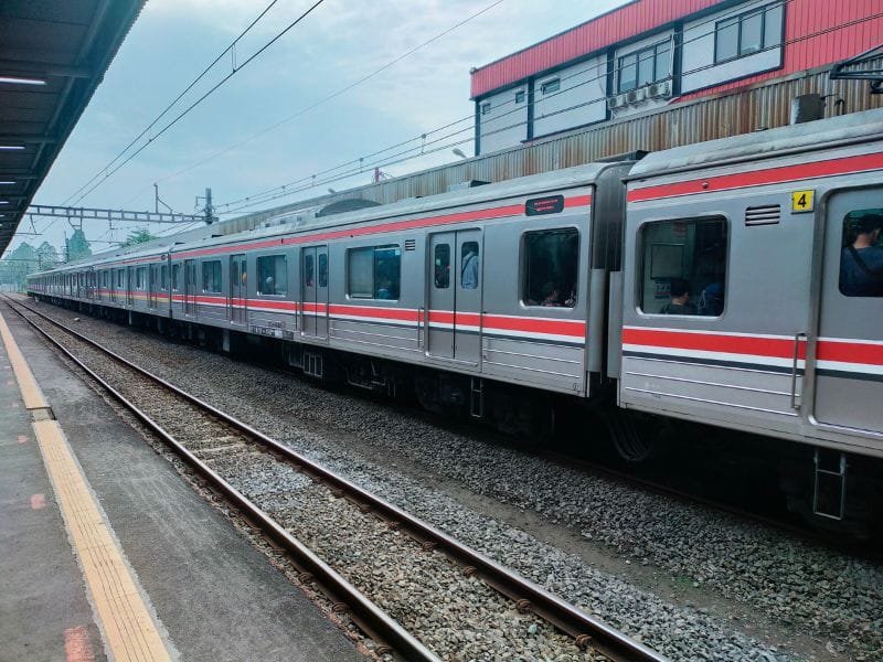 Cara Nikmati Tarif Rp 80 Naik KRL, MRT, dan LRT di Jakarta