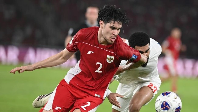 Aksi Kevin Diks di Pos Bek Tengah Curi Perhatian Saat Indonesia vs Lebanon