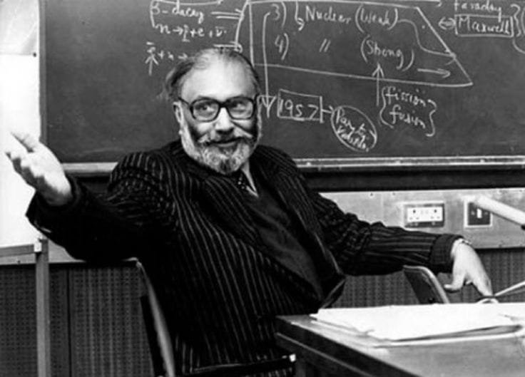 Fisikawan Abdus Salam menerima Hadiah Nobel Fisika 1979, menjadikannya peraih Nobel pertama dari Pakistan