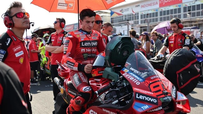Marc Márquez Retak Tulang Selangka, Langsung Pulang ke Spanyol untuk Jalani Perawatan