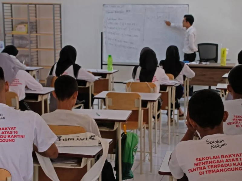 Sekolah Rakyat Sorotan