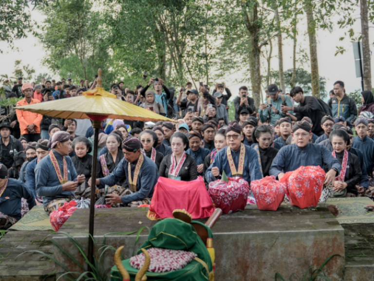 Labuhan Merapi Tradisi Labuhan Merapi 2026 di Lereng Gunung: Ritual Sakral Keraton ...