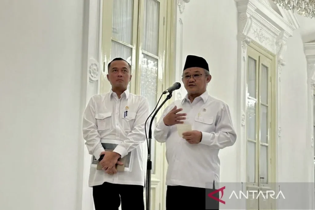 buku ajar sekolah