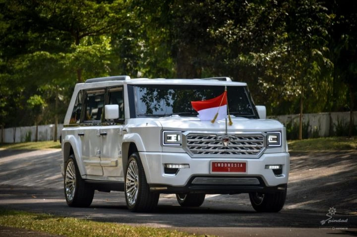 Maung MV3 Mobil