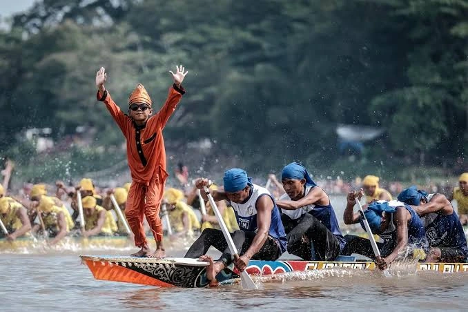Pacu Jalur Riau