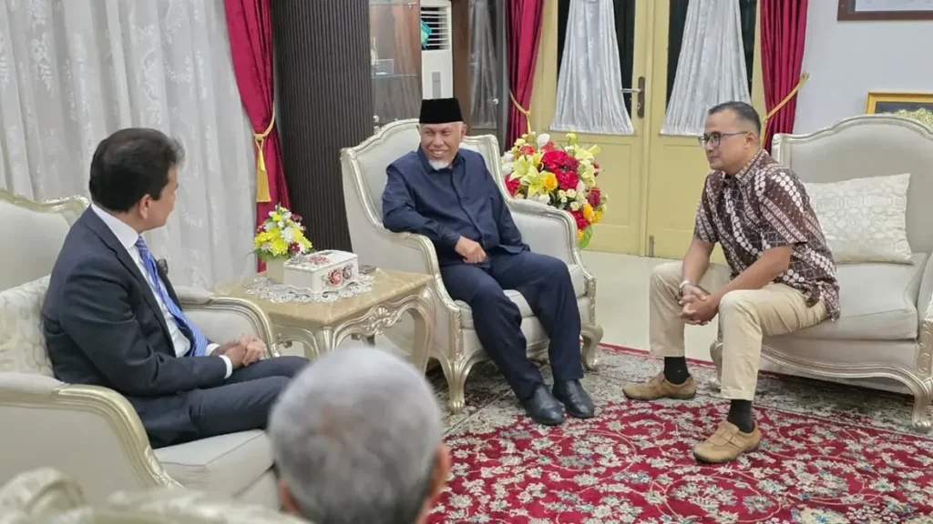 duta pakistan dan gubernur sumatra barat