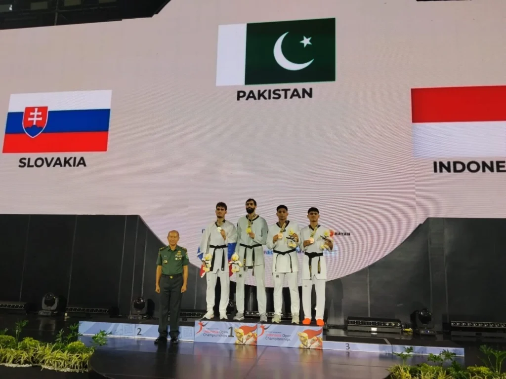 Hamzah Omar Saeed Emas Taekwondo Jakarta