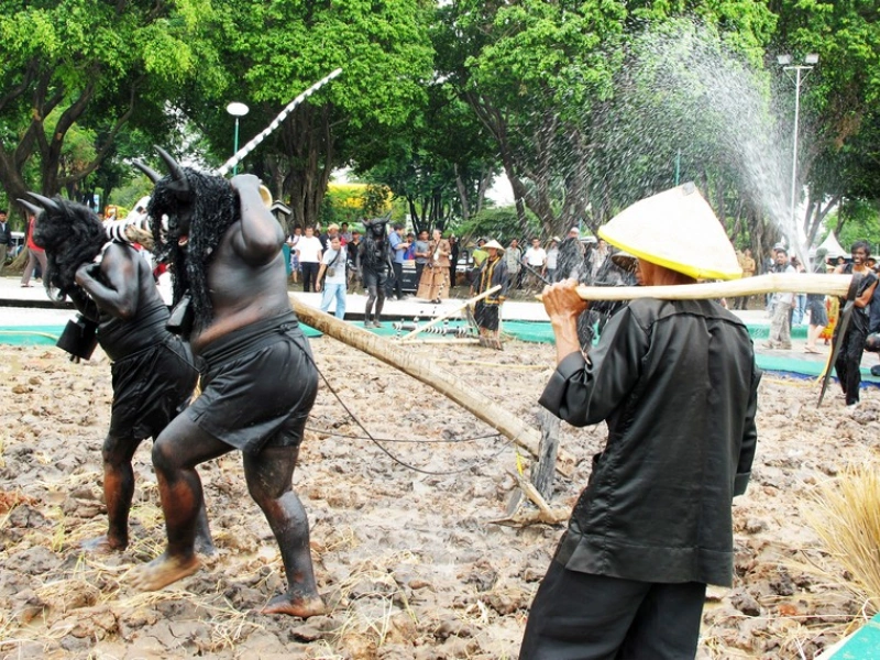 kebo-keboan