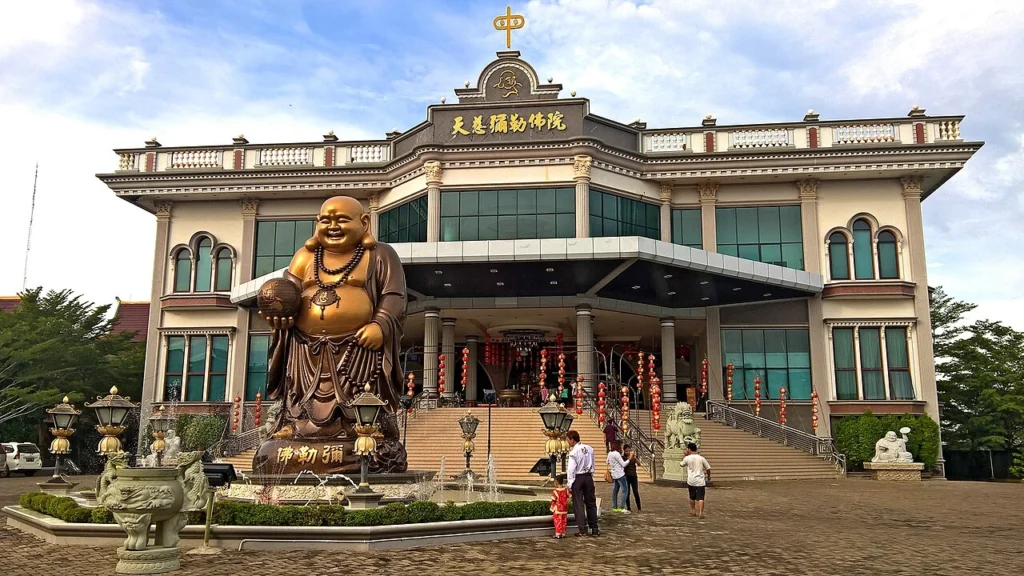 Penyebaran Agama Buddha di Kalimantan
