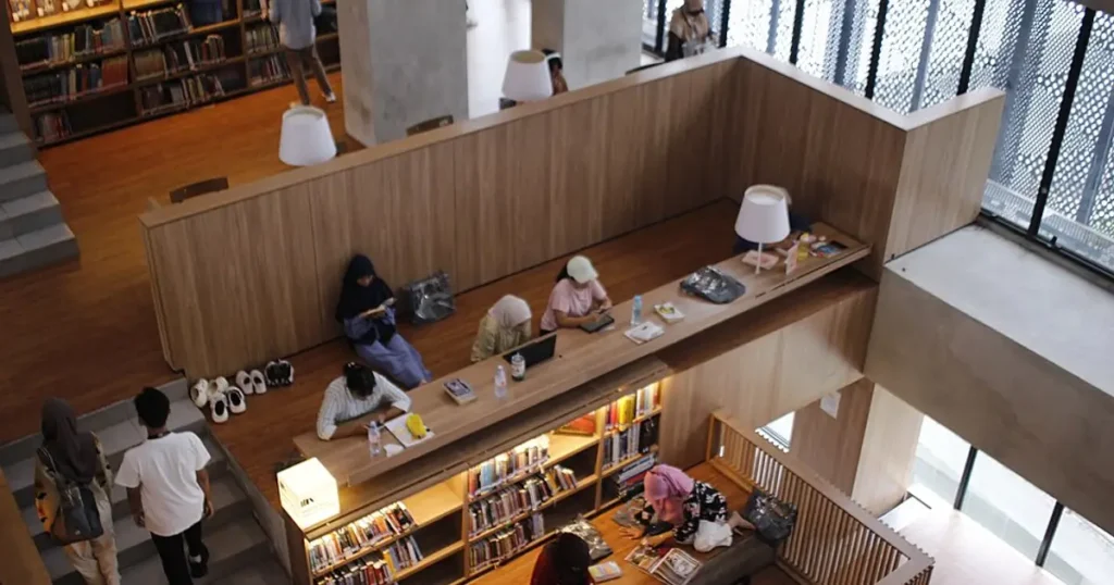 perpustakaan dengan pengunjung terbanyak