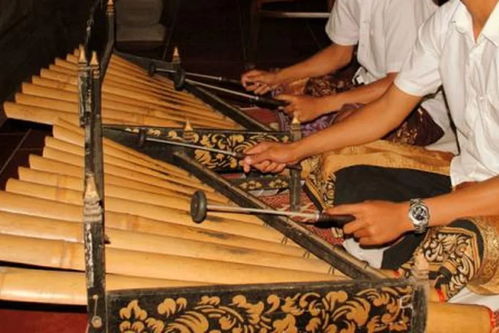 Alat Musik Tradisional Bali