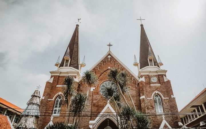 Gereja Kelahiran Santa Perawan Maria, Surabaya